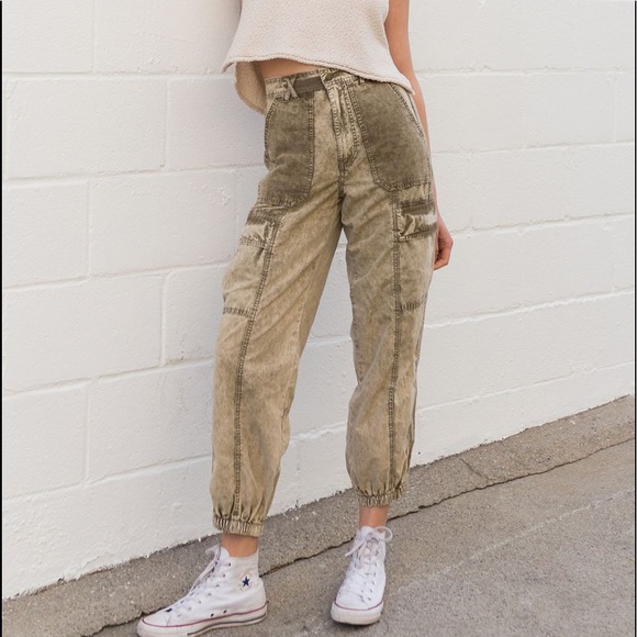 Ledge Cargo Pants from UO - Picture 2 of 2